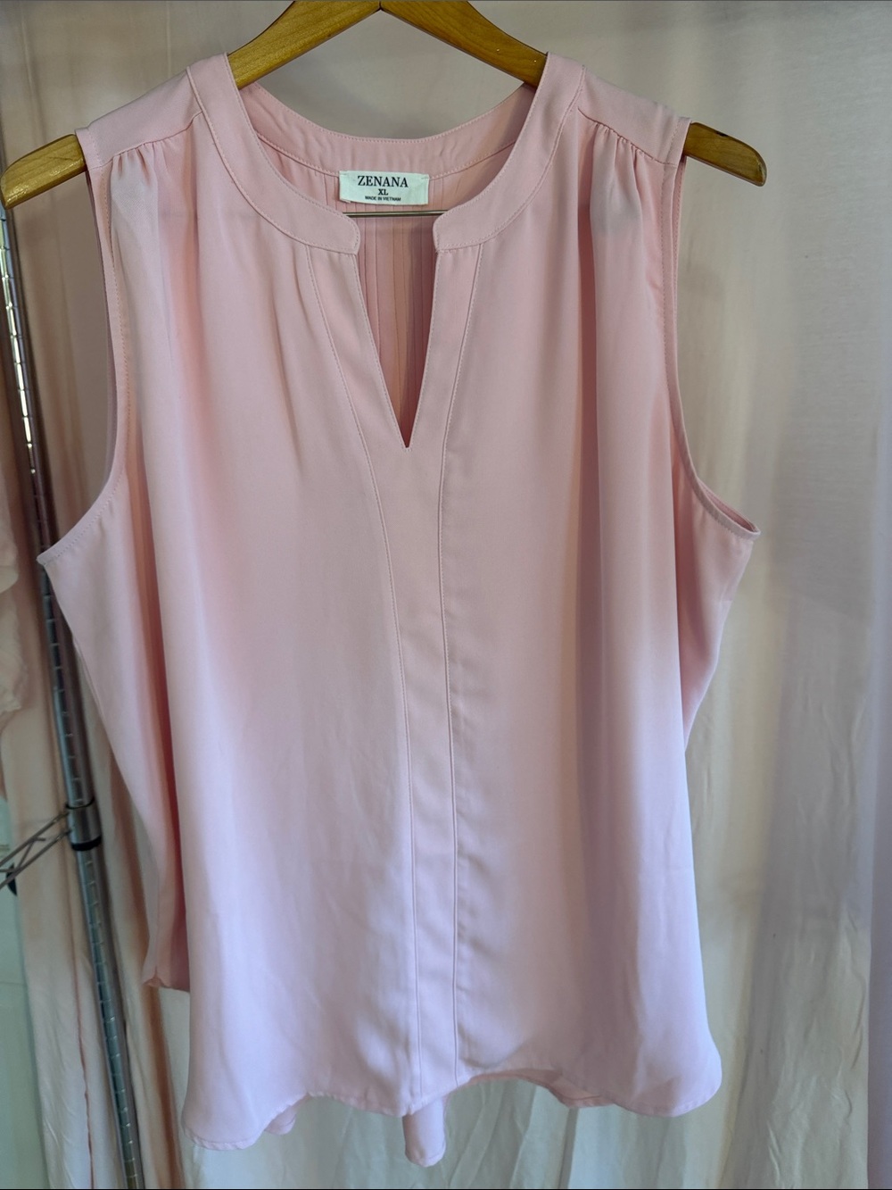 Zenana Outfitters Light Pink Sleeveless V-Neck Camisole